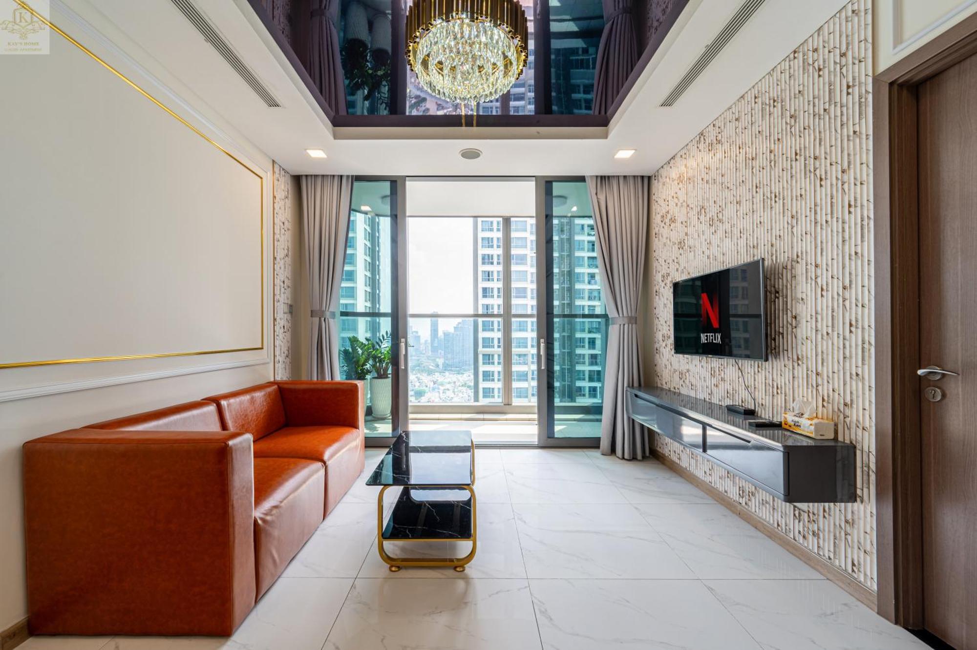 Saigon Riverside Landmark 81 Center Apartment *